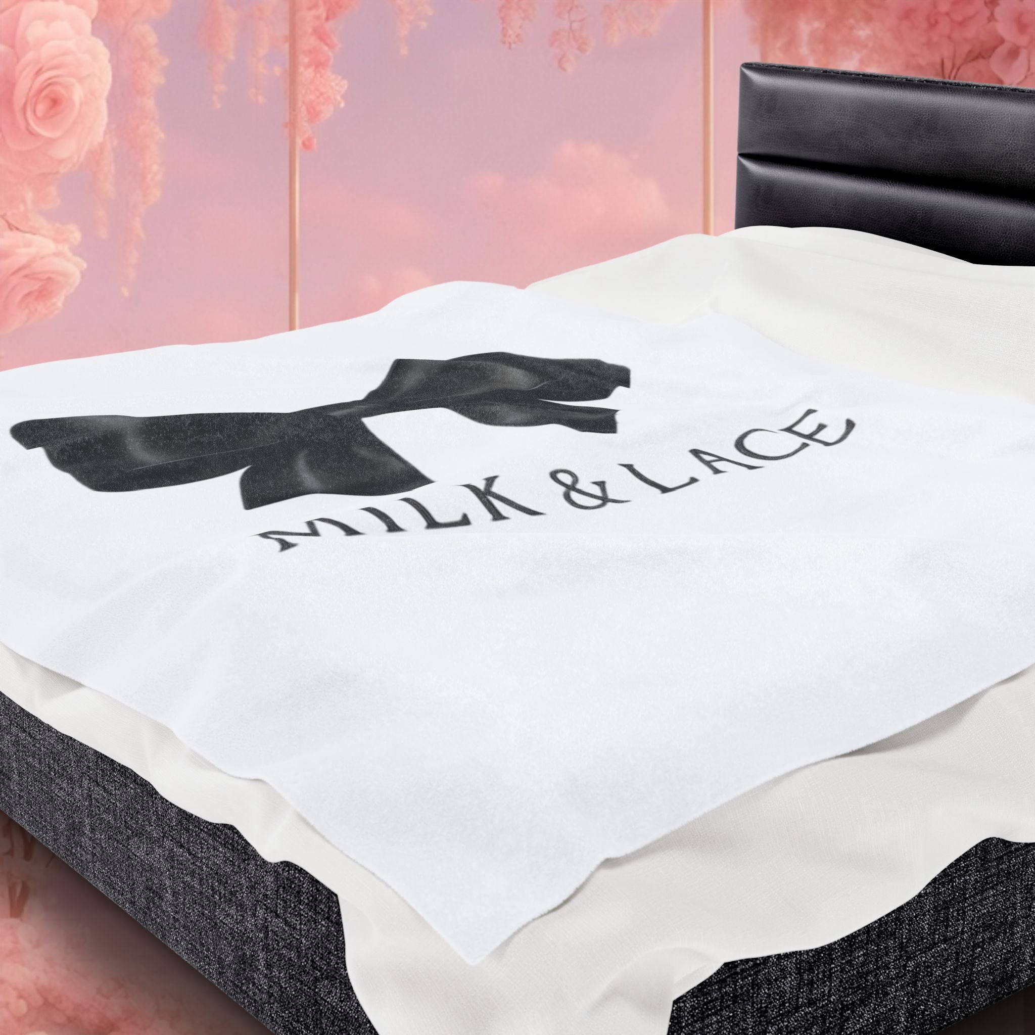 Velveteen Plush Blanket — Luxury Soft Feminine Throw