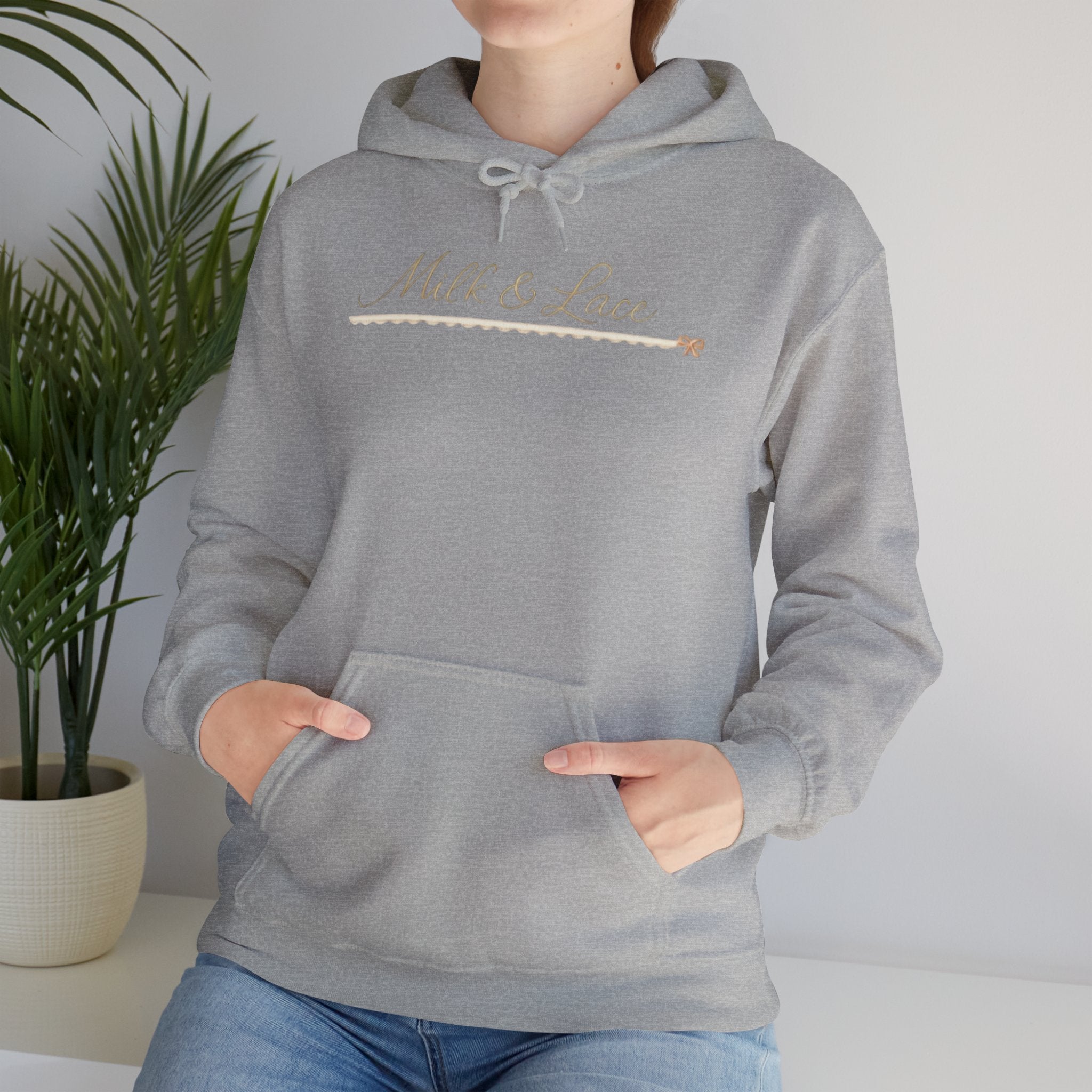 Minimal Elegant Hoodie — Casual Everyday Pullover